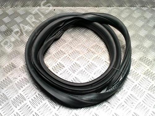 Gummiliste PEUGEOT 107 (PM_, PN_) 1.0 (68 hp) 30653166