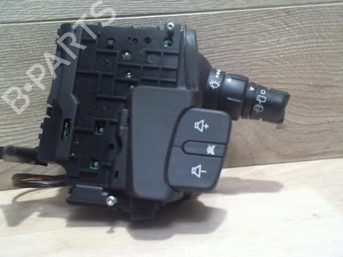 Used Switch RENAULT SCÉNIC II (JM0/1_) 1.5 dCi (JM02, JM13) (101 hp) 25384925