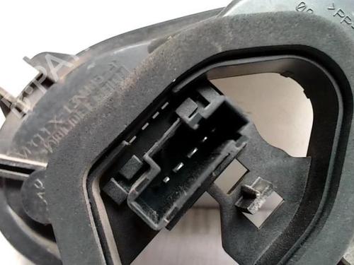 Licence plate light PEUGEOT 208 I (CA_, CC_) 1.2 VTI 82 | BP28361309I40 