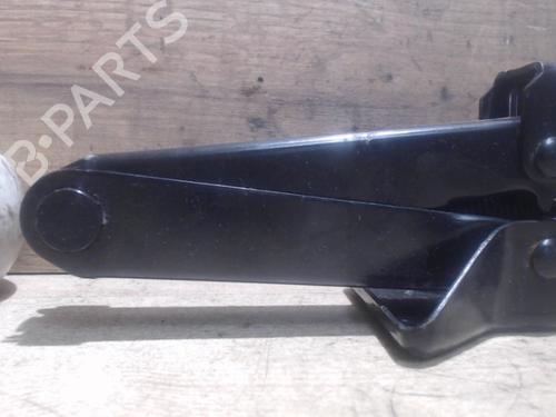 Used Jack Kit NISSAN PRIMERA Hatchback (P12) 2.2 Di (126 hp) 25383830