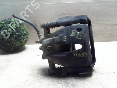 Venstre bremsekaliber foran OPEL TIGRA TwinTop (X04) 1.4 (R97) | BP25413839M105 