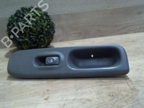 Used Right front window switch FIAT GRANDE PUNTO (199_) 1.3 D Multijet (75 hp) 25385164