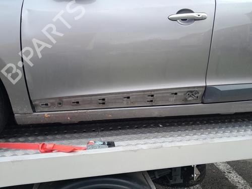 Middle console RENAULT MEGANE III Hatchback (BZ0/1_, B3_) 1.9 dCi (BZ0N, BZ0J) | BP31231194I22 