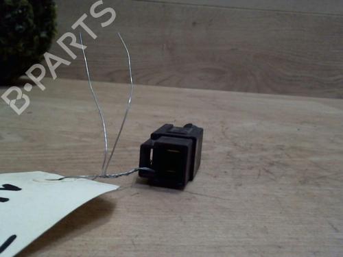 Used Switch NISSAN X-TRAIL I (T30) 2.2 dCi 4x4 (136 hp) 25383439