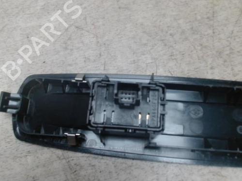 Right front window switch RENAULT GRAND SCÉNIC III (JZ0/1_) 1.9 dCi (JZ0J, JZ0N, JZ1K, JZ1S) | BP28087234I26 