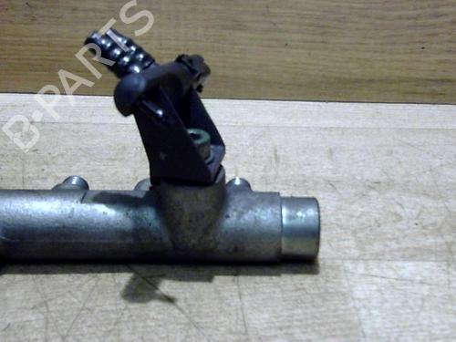 Used Injection rail CITROËN XSARA PICASSO (N68) 2.0 HDi (90 hp) 25402102