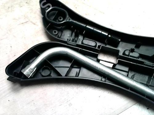 Used Jack Kit SEAT EXEO ST (3R5) 2.0 TDI (120 hp) 25423669