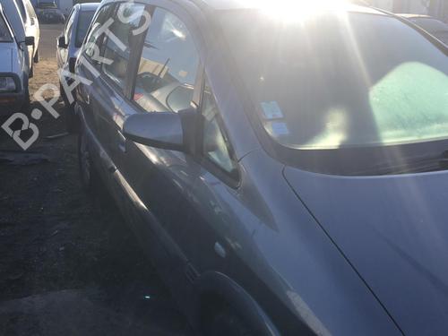 Licence plate light OPEL ZAFIRA A MPV (T98) 2.0 DTI 16V (F75) | BP25430895I40