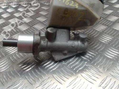 Used Brake master cylinder RENAULT CLIO II (BB_, CB_) 1.2 (BB0A, BB0F, BB10, BB1K, BB28, BB2D, BB2H, CB0A,... (58 hp) 25429454
