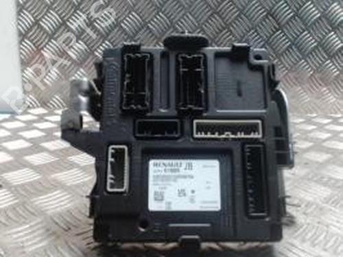 Caja reles / fusibles DACIA SANDERO III 1.0 TCe 100 ECO-G (101 hp) 30631438