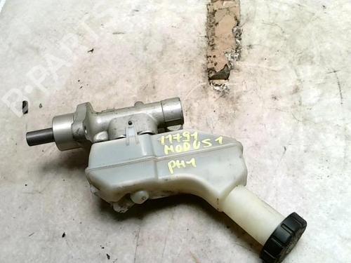 Used Brake master cylinder RENAULT MODUS / GRAND MODUS (F/JP0_) 1.4 (JP01, JP0J) (98 hp) 31238197