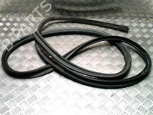 Gummiliste MERCEDES-BENZ M-CLASS (W163) ML 270 CDI (163.113) (163 hp) 31029799