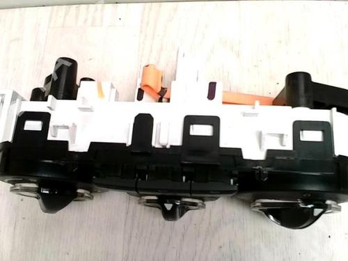 Switch PEUGEOT 208 I (CA_, CC_) 1.2 VTI 82 | BP28358102I30