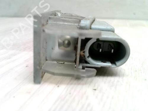 licence-plate-light-renault-laguna-ii-bg01_-2001-2002-2003-2004-2005-2006-2007-25423237 main image