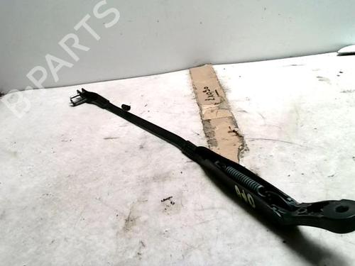 Used Front windshield wiper arm VW PASSAT B5.5 (3B3) 1.9 TDI (130 hp) 26678992