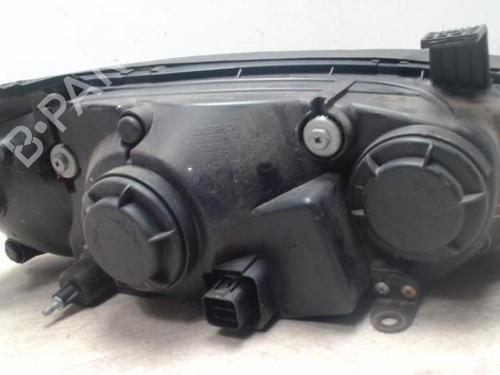 Left headlight HYUNDAI ELANTRA III Saloon (XD) 2.0 CRDi | BP28120413C28 