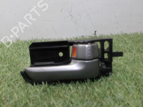 Used Front right interior door handle SUZUKI SWIFT III (MZ, EZ) 1.3 DDiS (RS413D) (69 hp) 25390238