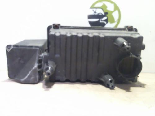 Used Air filter box FORD FOCUS I Turnier (DNW) 1.6 16V (100 hp) 31218776