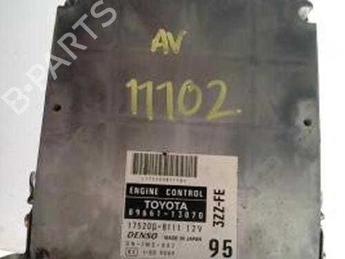 Centralina do motor TOYOTA COROLLA Verso (_E12_) 1.6 VVT-i (ZZE121_, ZZE121R) (110 hp) 25425789