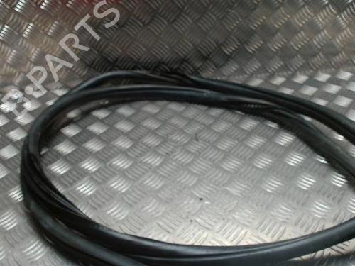 Used Rubber door seal BMW 2 Active Tourer (F45) 216 d (116 hp) 26198040