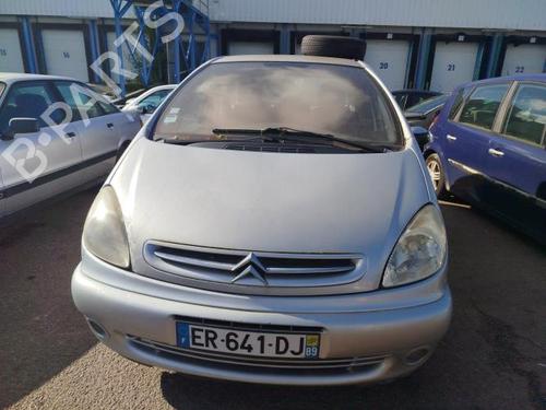 Left front fog light CITROËN XSARA PICASSO (N68) 2.0 HDi | BP25710501C30