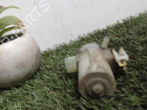 Washer pump SUZUKI SWIFT III (MZ, EZ) 1.3 DDiS (RS413D) | BP25393849E24 - Image 3