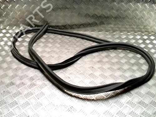Used Rubber door seal DACIA SANDERO II TCe 90 (B8M1, B8MA, B8AC) (90 hp) 32388068