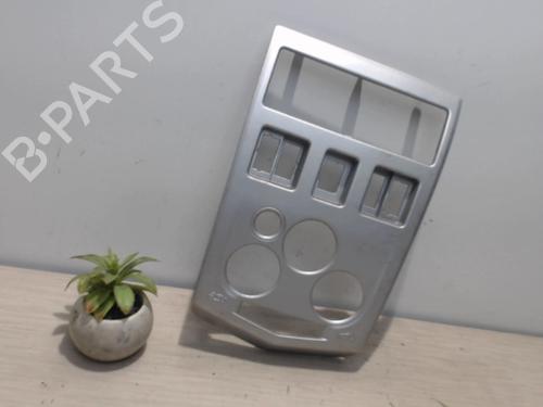 Midtkonsoll DACIA LOGAN MCV (KS_) 1.5 dCi (KS0K) (68 hp) 25392349