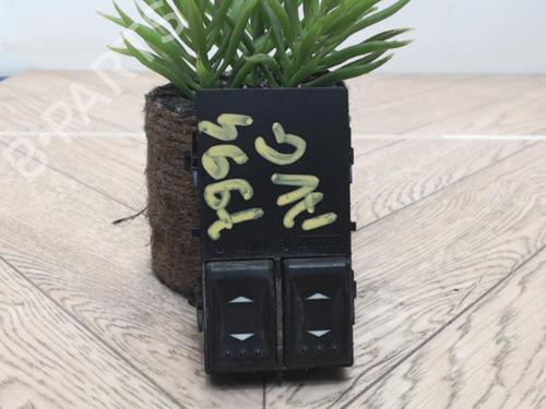 Venstre fortil elrude kontakt FORD MONDEO III (B5Y) 2.0 16V TDDi / TDCi (115 hp) 31220061