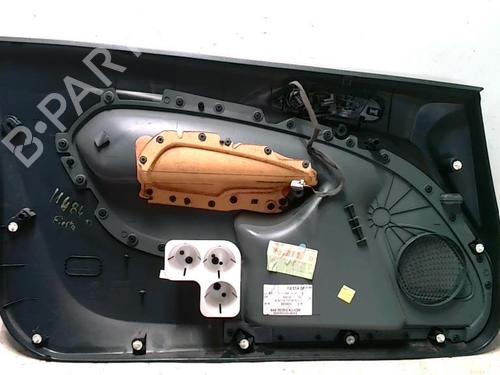 Høyre frontpanel FORD FIESTA VI (CB1, CCN) 1.4 TDCi (68 hp) 25423082