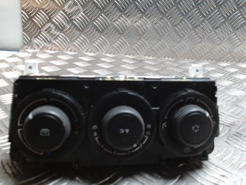 climate-control-peugeot-308-i-4a_-4c_-2007-2008-2009-2010-2011-2012-2013-2014-2015-2016-34724225 main image