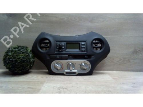 Used Climate control TOYOTA YARIS (_P1_) 1.4 D-4D (NLP10_, NLP10R) (75 hp) 25383261