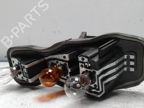Używane Lampa oświetlenia tablicy rejestracyjnej RENAULT SCÉNIC II (JM0/1_) 1.6 16V (JM1R) (112 hp) 28602055