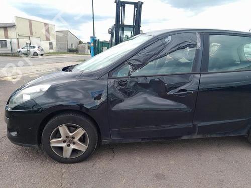 Rear center seatbelt RENAULT SCÉNIC III (JZ0/1_) 1.5 dCi | BP28717469I27 