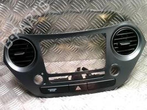 Used Air vent HYUNDAI i10 II (BA, IA) 1.0 (67 hp) 25617841