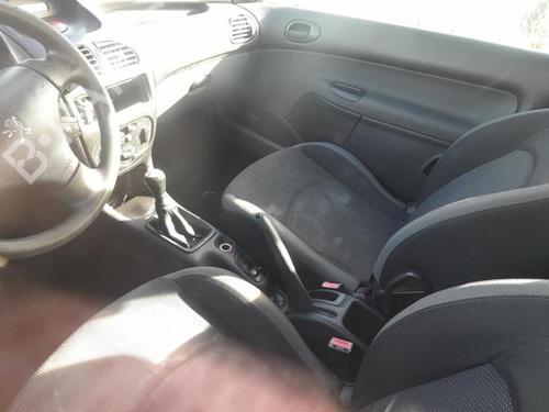 Lampa oświetlenia tablicy rejestracyjnej PEUGEOT 206 Hatchback (2A/C) 1.4 HDi eco 70 | BP28090096I40 