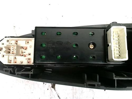 Left front window switch HYUNDAI TUCSON (JM) 2.0 CRDi | BP25418910I27  - Image 6