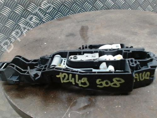 Højre fortil udvendigt håndtag Højre fortil udvendigt håndtag PEUGEOT 508 I (8D_) 1.6 HDi (115 hp) 34251348 34251348