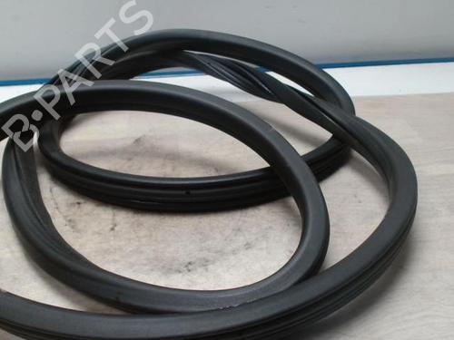 Used Rubber door seal CITROËN DS5 2.0 HDi 165 (163 hp) 28121353