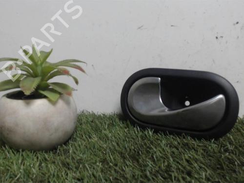 Used Front left interior door handle RENAULT SCÉNIC II (JM0/1_) 1.9 D (116 hp) 25393613
