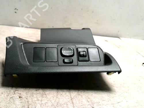 Used Switch TOYOTA AURIS (_E15_) 1.4 D-4D (NDE150_, NDE150R) (90 hp) 31233066