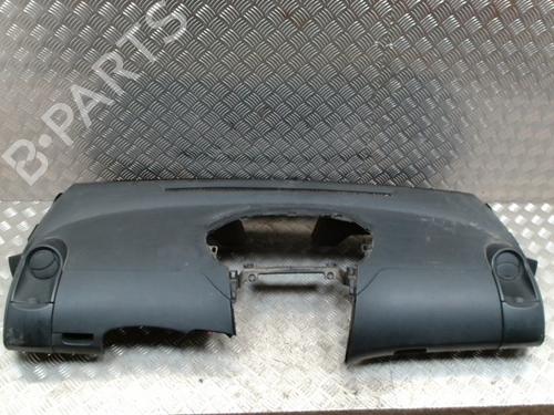 Instrumentbræt TOYOTA YARIS (_P9_) 1.4 D-4D (NLP90_, NLP90R) (90 hp) 31627205