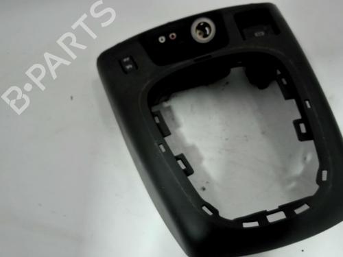 Used Electronic module RENAULT GRAND SCÉNIC III (JZ0/1_) 1.4 16V (JZ0F) (131 hp) 25428793