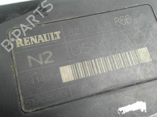 fuse-box-renault-grand-scenic-ii-jm01_-2004-2005-2006-2007-2008-2009-31230231 main image