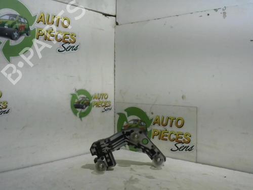 Used Licence plate light RENAULT VEL SATIS (BJ0_) 3.0 dCi (BJ0J, BJ0N) (177 hp) 25398979