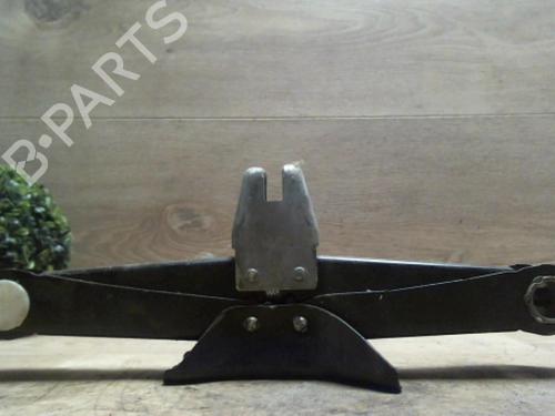 Used Jack Kit SUZUKI IGNIS II (MH) 1.3 (RM413) (94 hp) 31238705