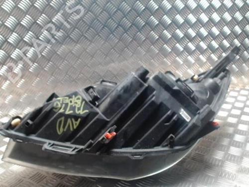 Right headlight OPEL MERIVA B MPV (S10) 1.4 (75) | BP30957945C29 