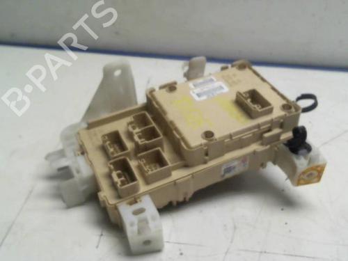 Used Fuse box Fuse box TOYOTA COROLLA Verso (ZER_, ZZE12_, R1_) 2.2 D-4D (AUR10_, AUR10R) (136 hp) 25417052 25417052