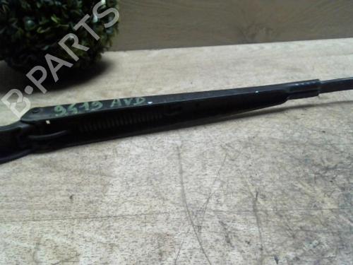 Used Front windshield wiper arm RENAULT MODUS / GRAND MODUS (F/JP0_) 1.4 (JP01, JP0J) (98 hp) 31238180