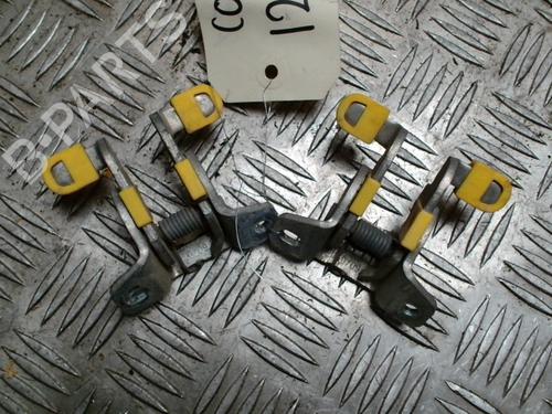 Used Hinge/Door check strap Hinge/Door check strap PEUGEOT BIPPER (AA_) 1.4 HDi (68 hp) 36422329 36422329